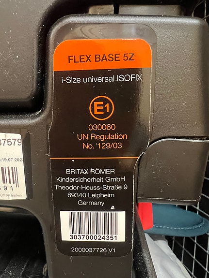 Britax Römer turvakaukalo baby safe pro + Flex Base 5Z telalkka