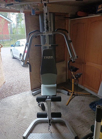 York Fitness monitoimilaite