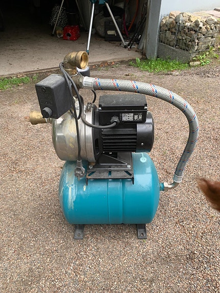 Grundfos vesipumppu/vesiautomaatti