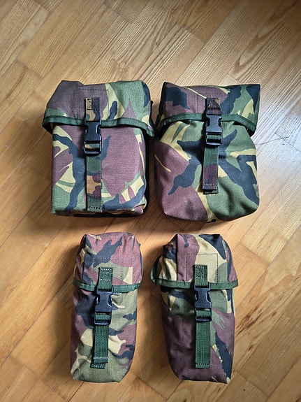 Yleistaskut 4kpl, Hollannin armeijan, käytetyt.