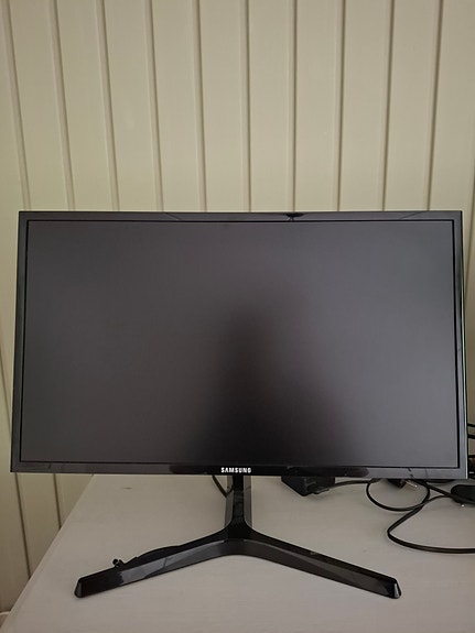 Samsung S24F350FHU 24" näyttö HDMI/VGA