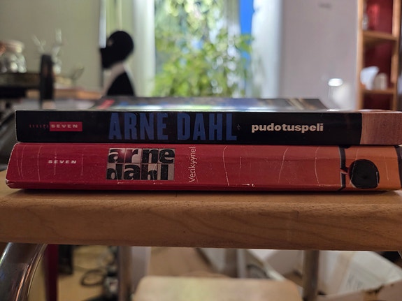 Arne Dahl pokkareita