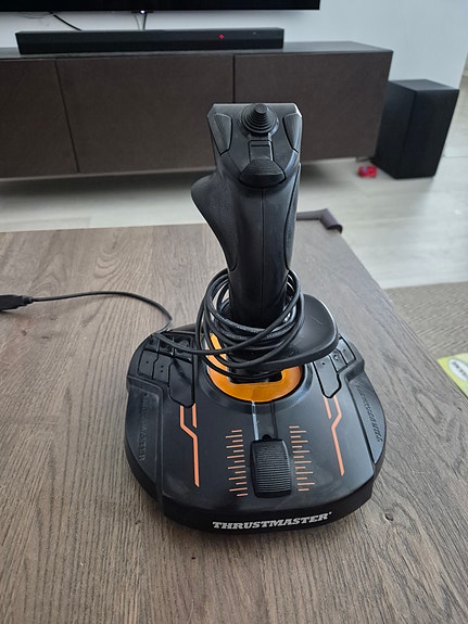 Thrustmaster T.16000m joystick-peliohjain PC