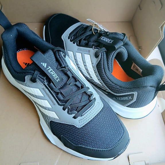 maastojuoksukengät Adidas Terrex 40