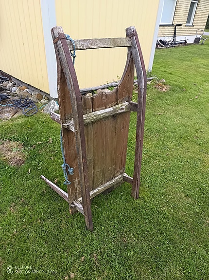 vesikelkka