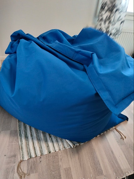 Iso säkkituoli