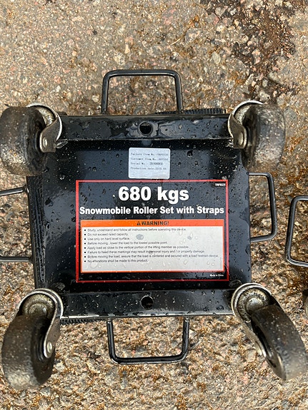 Moottorikelkan siirtosarja 680 kg