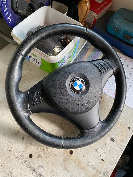 BMW e90 Sport ratti