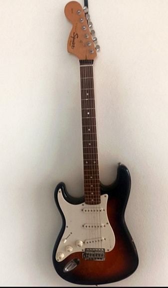 Fender Squier Stratocaster vasuri
