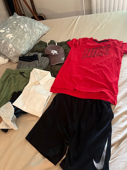 Lasten vaatteita noin xl koko