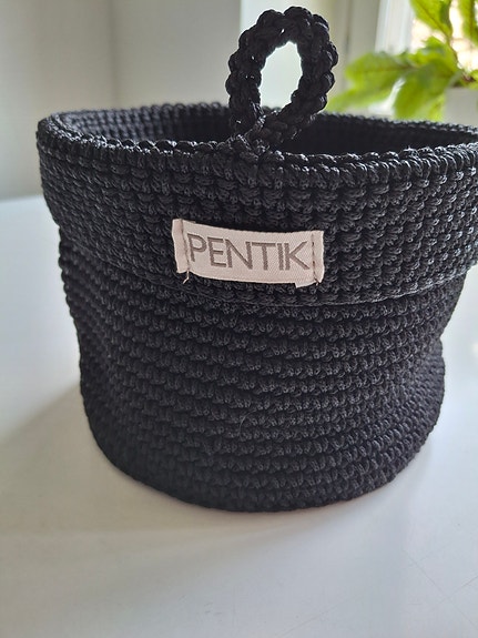 Pentik punottu kori