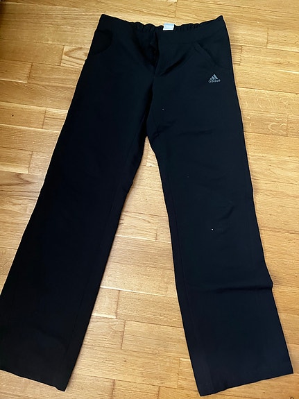 Adidas ulkoiluhousut 38