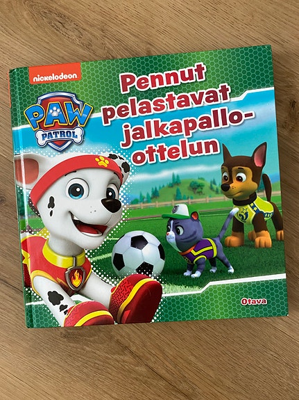 Paw Patrol Pennut pelastavat jalkapallo-ottelun