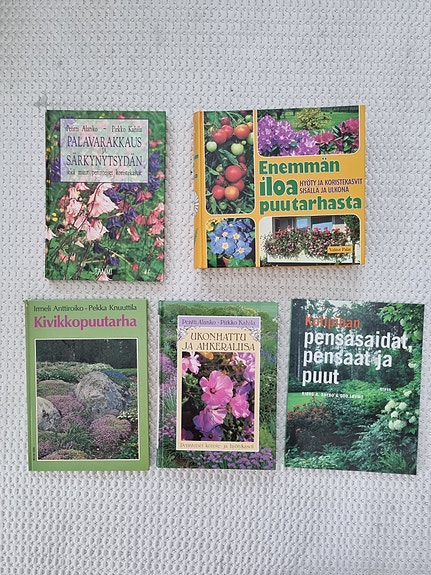 5x puutarha kirja paketti