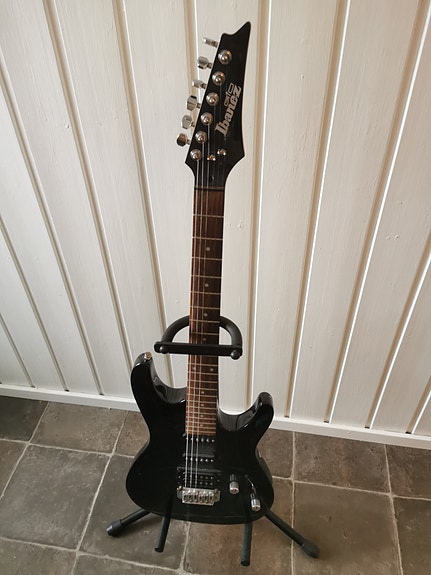 Ibanez Gio sähkökitarat musta