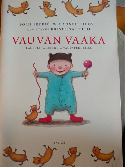 vauvan vaaka lauluja ja leikkejä vauvaperheille kirjanen
