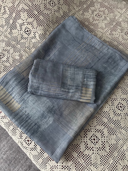 Ohuet vaaleansiniset, kuviolliset verhot, 2kpl