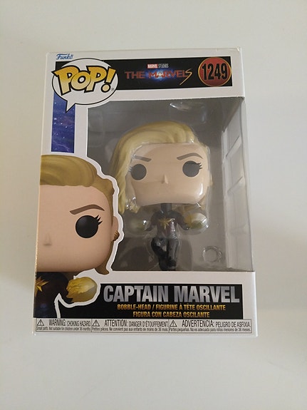 Funko Pop! Captain Marvel 1249 – Marvel Comics