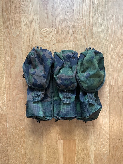Savotta 3 x Kahden lippaan tasku, AK M05