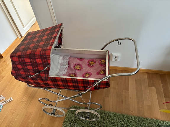 Retrot nuken rattaat
