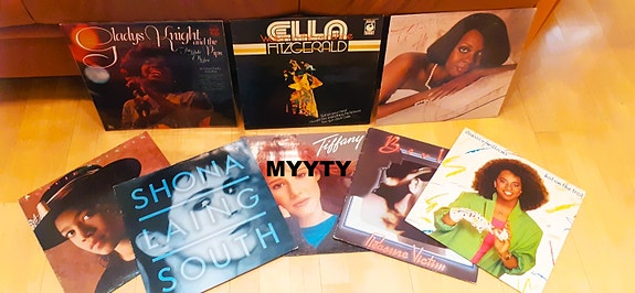 LP-levyjä Ella Fitzgerald Dionne Warwick Marcella Bella yms