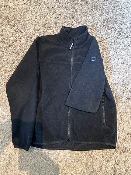 Polarn O. Pyret fleece-takki koko 134 musta unisex