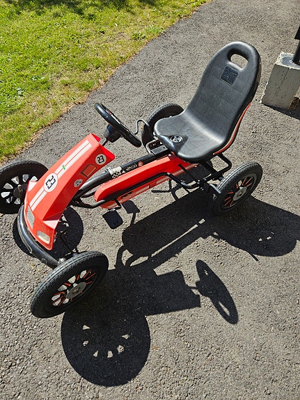 Polkuauto