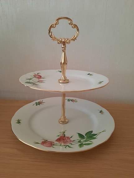 Christineholm Porcelaine Rose 2-kerroksinen tarjoiluvati
