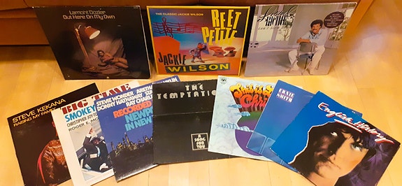 LP-levyjä Temptations Lionel Ritchie Louis Armstrong Milt Jackson yms