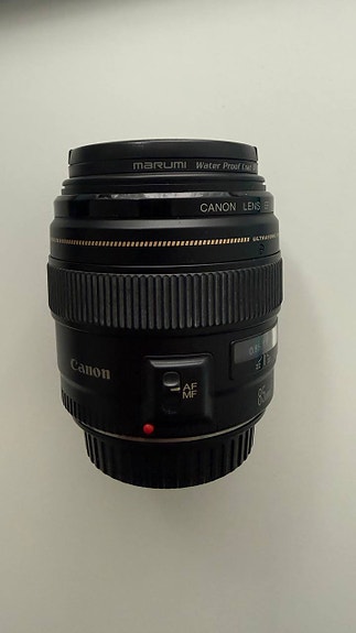 Canon EF 85mm f/1.8 USM + Marumi UV -suodatin