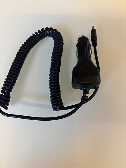 Nokia autolaturi puhelimelle