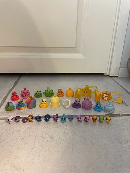 Littlest Pet Shop 14 x mini + 7 x "kotelo" + 2 x "avaimenperä"