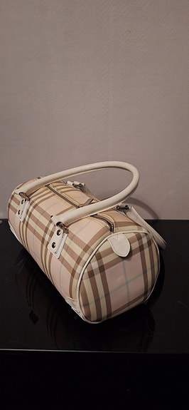 Burberry London Pink Nova Check Barrel Bag – Made in Italy