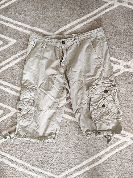 Puuvillaiset capri-shortsit koko 34, vaaleanharmaat