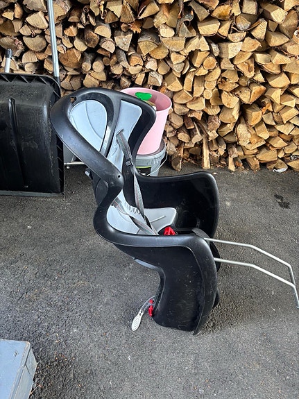 OK Baby lasten pyöränistuin 22 kg musta/harmaa