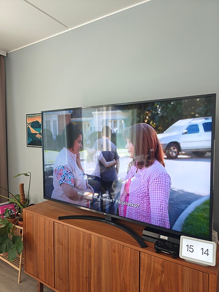 LG taulutelevisio 65"