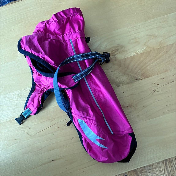 Hurtta sadetakki 25cm