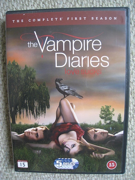 The Vampire Diaries, kausi 1 DVD