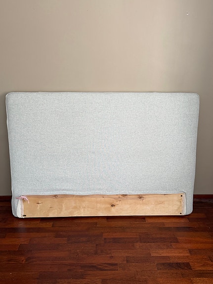 IKEA sängynpääty Gunnared Beige
