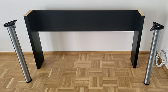 Pöydän runko / pöydän jalusta ilman pöytälevyä