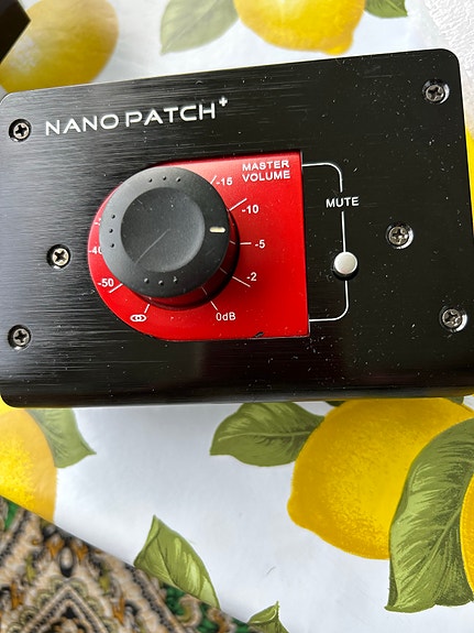 SM Pro Audio Nano Patch+ passiivinen volume controller musta