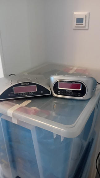 Sony herätyskello-radio