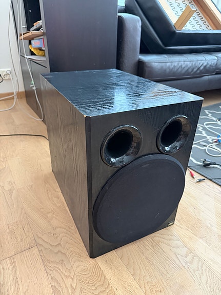 AMC B1-30 aktiivinen bassokaiutin (subwoofer)
