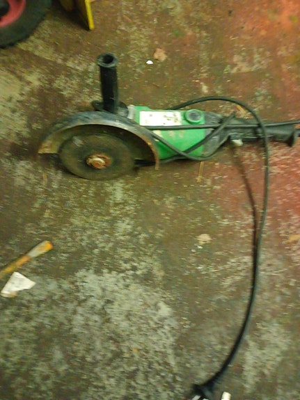 Hitachi q 23sf kulmahiomakone