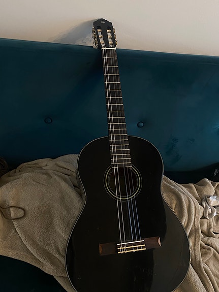 Yamaha C40 kitara