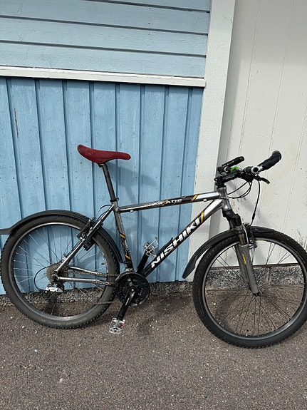 Nishiki Cascade maastopyörä 26" runko 19" unisex