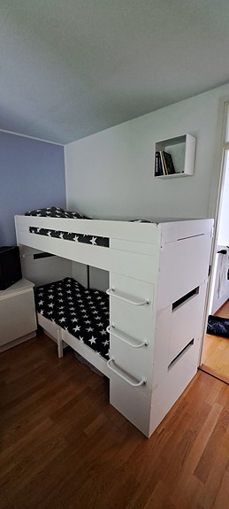 Muurame Jolla-Jungmanni-kerrossänky