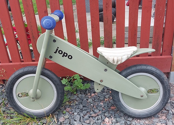Puinen potkupyörä " Jopo "