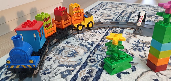 LEGO DUPLO Junarata ja juna