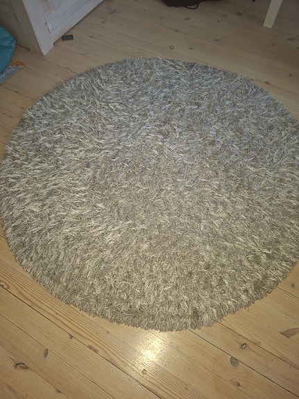 Harmaa matto